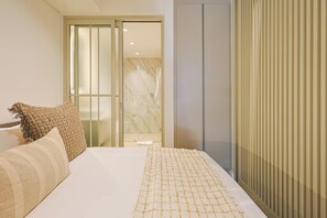 1 bedroom, in-room safe, iron/ironing board, internet - Charming Green Point Apartment | (Cape Town)