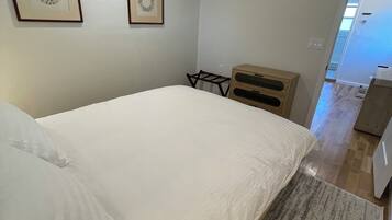 2 chambres, fer et planche à repasser, accès au Wi-Fi (inclus)