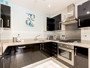 Fridge, microwave, oven, dishwasher