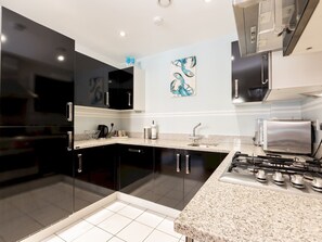 Fridge, microwave, oven, dishwasher