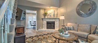 Spacious Condo in Overland Park-Sleeps 8