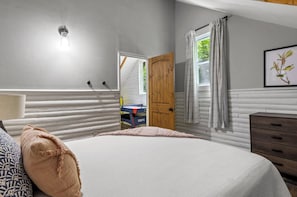 2 chambres, fer et planche à repasser, accès au Wi-Fi (inclus)