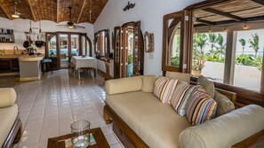 Fireplace - Apartment by the sea (Litibú)