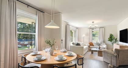 15 min DT GVL - Hot Tub, Sauna, Firepit, Arcade & Sauna