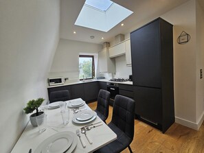 Fridge, microwave, oven, stovetop