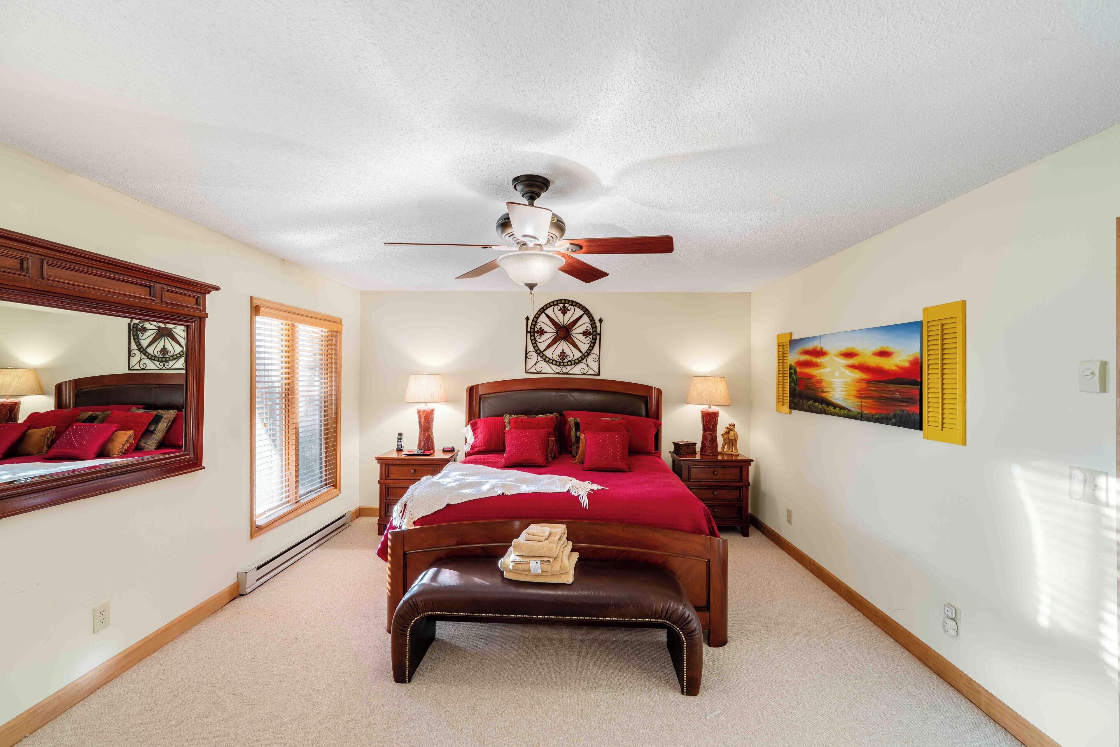 4 bedrooms, iron/ironing board, free WiFi