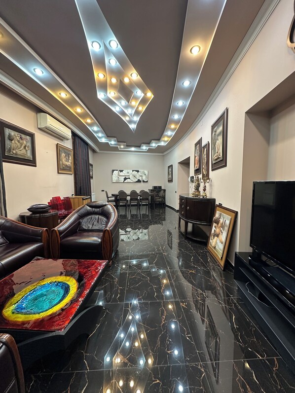 Interior - Fabulous 2-bedroom apartment with AC in enchanting Yerevan (Yerevan)