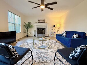 Smart TV, fireplace, table tennis