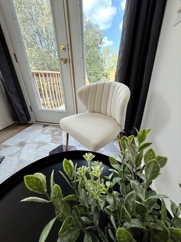 Spacious Renovated 4BR w/2 Kitchens, Garage +Fenced Yard, Pet Friendly!