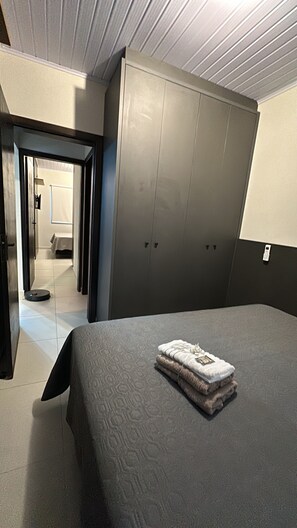 2 chambres, Wi-Fi gratuit, draps fournis