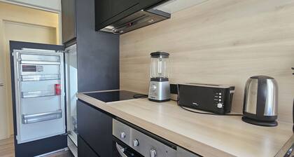 Room with double bed (4)