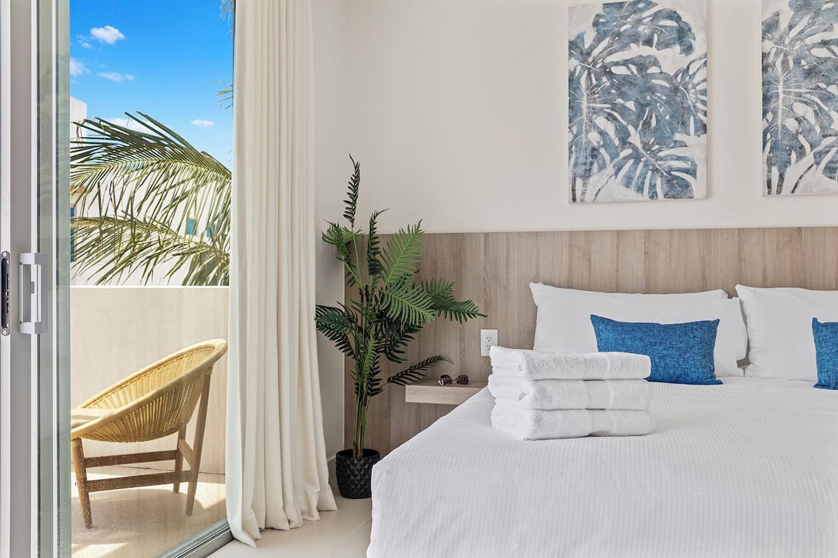 Panoramic Townhome, Pool View | In-room safe, iron/ironing board, free WiFi, bed sheets