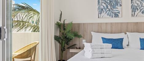 Family Townhome, Pool View