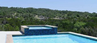 20 Private Acres, Pool, Hot Tub - Panoramic Hill Country Views