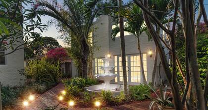 8 BR- Sleeps 22! WPB Resort w/Pool + Spa + Firepit