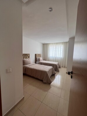 2 Schlafzimmer, Bügeleisen/Bügelbrett, kostenloses WLAN, Bettwäsche