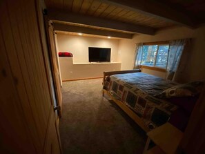 4 chambres, fer et planche à repasser, Wi-Fi, draps fournis