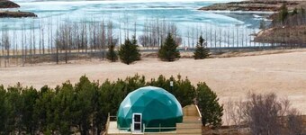 Golden Circle Domes - Lake View