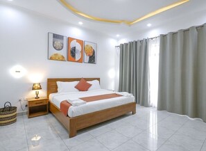 6 habitaciones, tabla de planchar con plancha, wifi y ropa de cama 