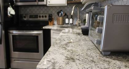 Little Rock Haven: Near Museums | Parks | Pets