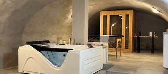 Romantic apartment with spa area