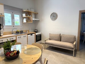 Interior - Seafront 2-bedroom house in South Crete with AC - East of Preveli (Kerames)