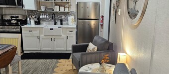 Nicely Furnished apartment;
Ideal for Travelling nurses, Resident doctors, etc,