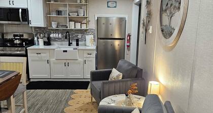 Nicely Furnished apartment;
Ideal for Travelling nurses, Resident doctors, etc,