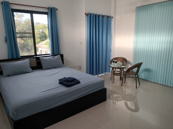 Deluxe Room, Balcony | Blackout drapes, free WiFi