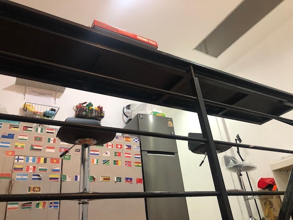 Køkkentøj/tallerkener/redskaber