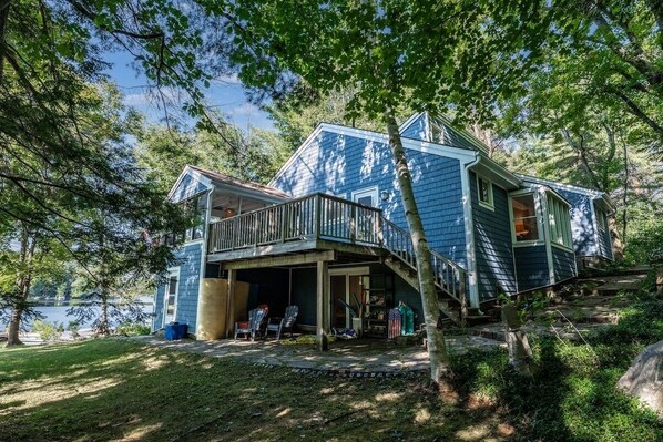 المنشأة من الخارج