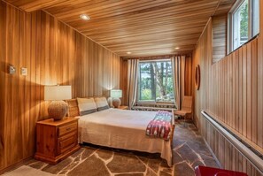 5 Schlafzimmer, Bügeleisen/Bügelbrett, kostenloses WLAN, Bettwäsche