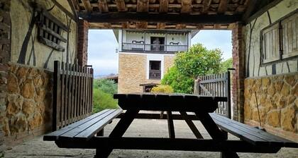 Country House 'La Espinera' with Mountain View, Private Terrace and Wi-Fi