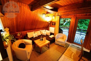 Smart TV, DVD player, table tennis, books