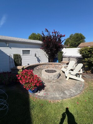 Terrace/patio - Ryder Cup rental. 4-bedroom house 2 miles from Bethpage Golf Course (Bethpage)