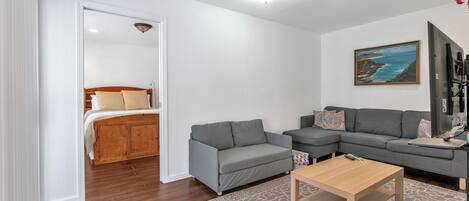 2 chambres, fer et planche à repasser, Wi-Fi gratuit, draps fournis