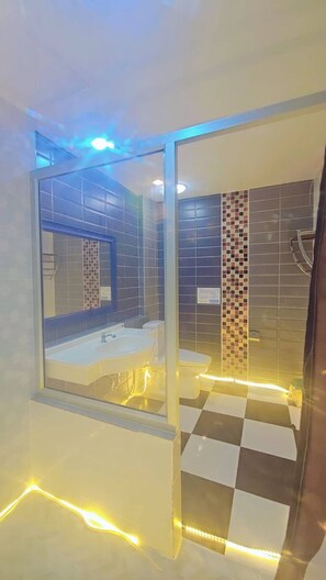 Bathroom - Pattaya Park Apartment (Pattaya)