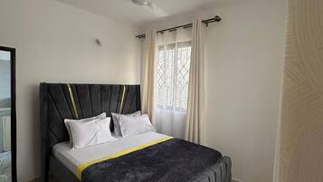 1 quarto, ferros/tábuas de passar roupa, Wi-Fi, roupa de cama