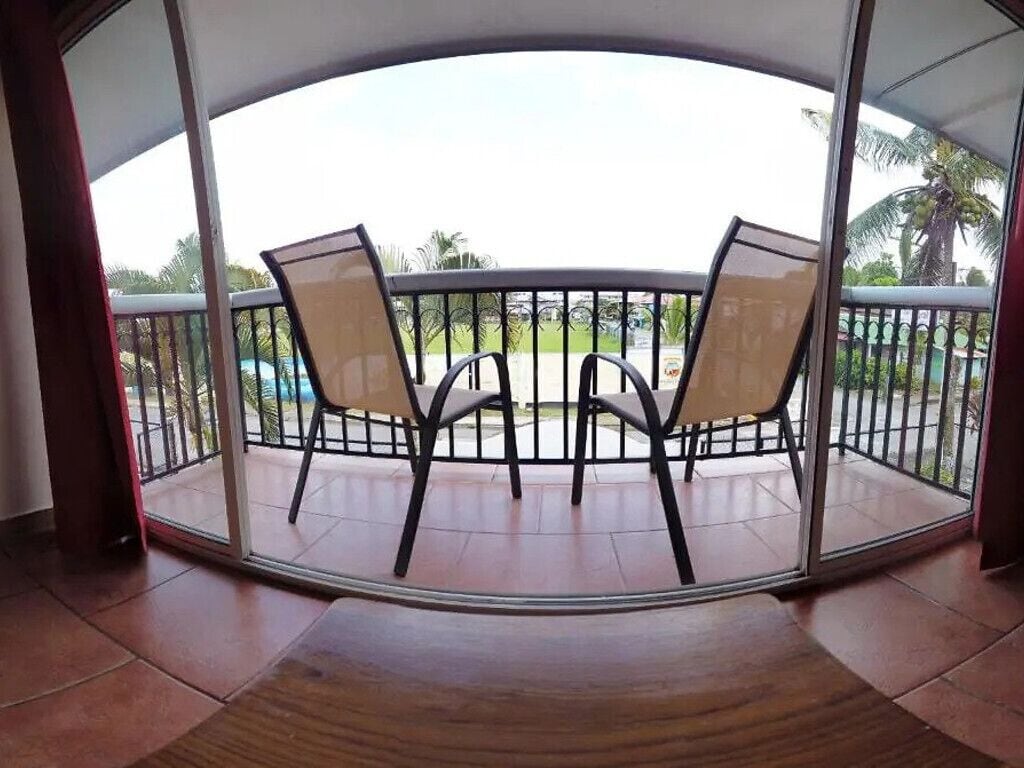 Superior-Zimmer, Gartenblick | Laptopgeeigneter Arbeitsplatz, kostenloses WLAN, Bettwäsche