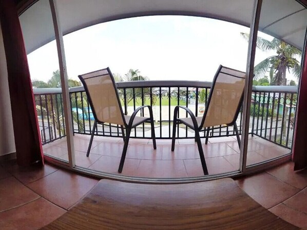 Chambre Supérieure, vue jardin | Espace de travail pour ordinateur portable, Wi-Fi gratuit, draps fournis