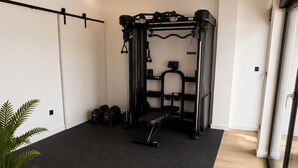 ลักซ์ชัวรี ่วิลล่า, 5 ห้องนอน, ระเบียง, วิวทะเล | ฟิตเนสในห้องพัก