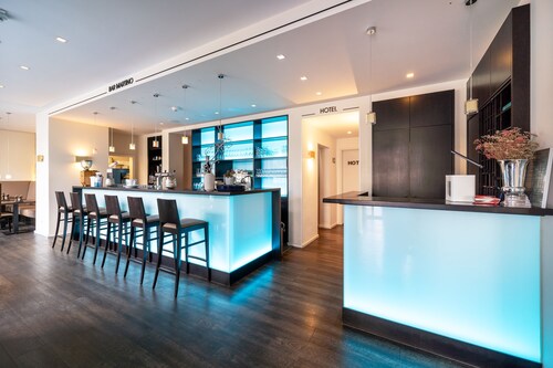 Bella Fino Hotel & Suites