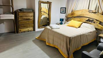 Iron/ironing board, free WiFi