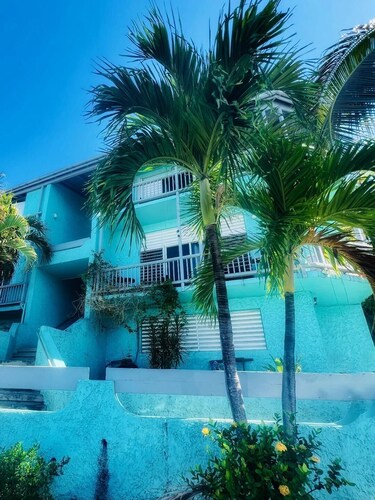 2025 Renovation/Stylish Studio in heart of Cruz Bay/Sleeps 4