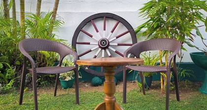 Family Friendly Colonial Villa