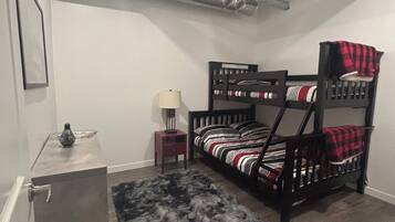 2 chambres, coffres-forts dans les chambres, Wi-Fi gratuit