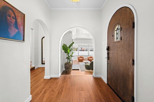 Weho Sunset Strip Hideaway + Casita