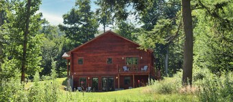 Luxury Log Cabin - Walk to Sleeping Bear Sand Dunes
