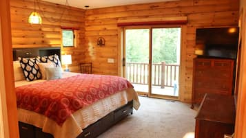 3 slaapkamers, een bureau, een strijkplank/strijkijzer, reisbedje