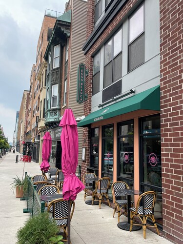 Downtown Allentown Gem • 2BR w/ Designer Touches